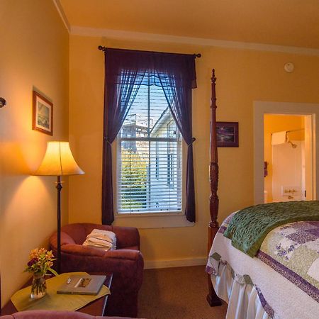 Nicholson House Inn & Spa Мендосино Екстериор снимка