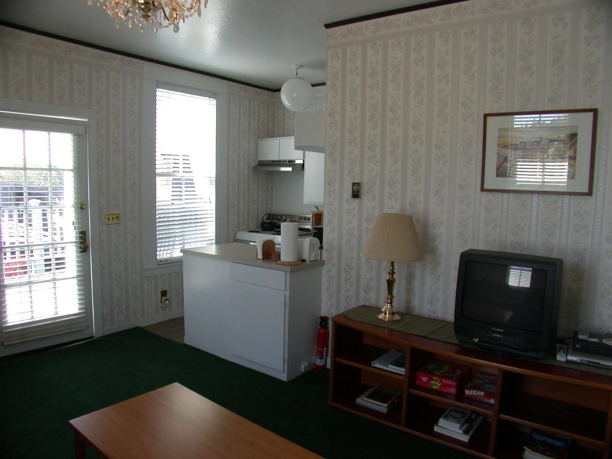 Nicholson House Inn & Spa Мендосино Екстериор снимка