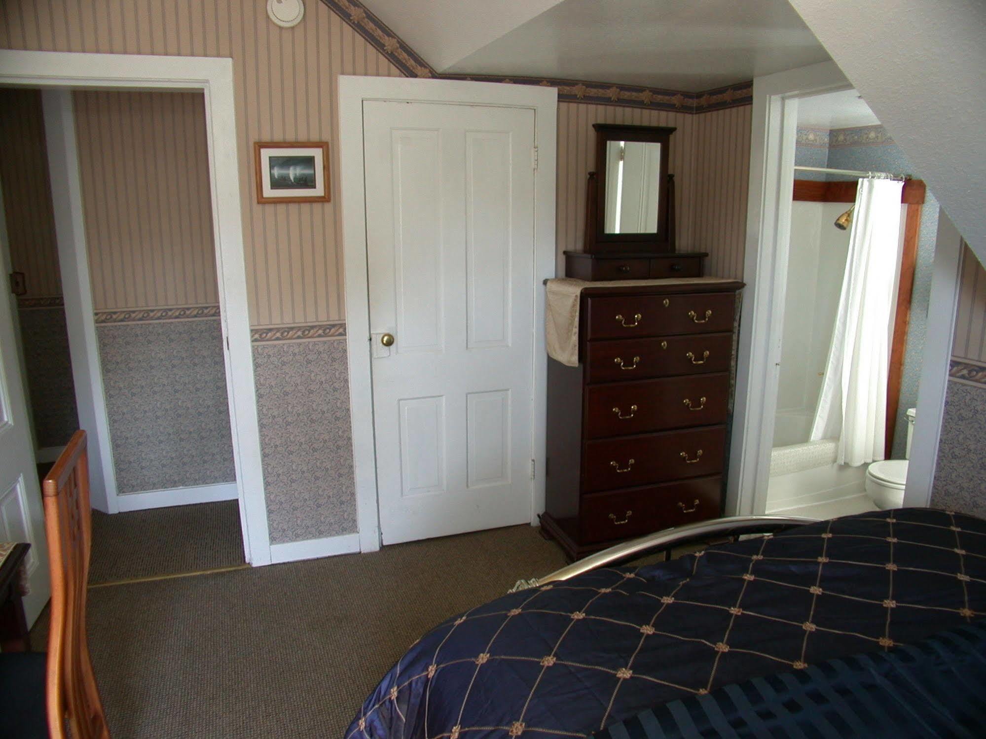 Nicholson House Inn & Spa Мендосино Екстериор снимка