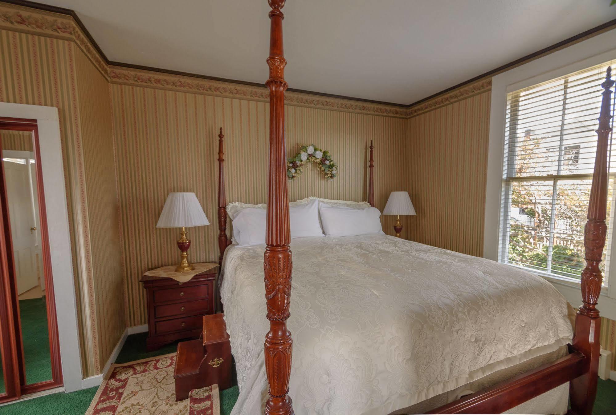 Nicholson House Inn & Spa Мендосино Екстериор снимка