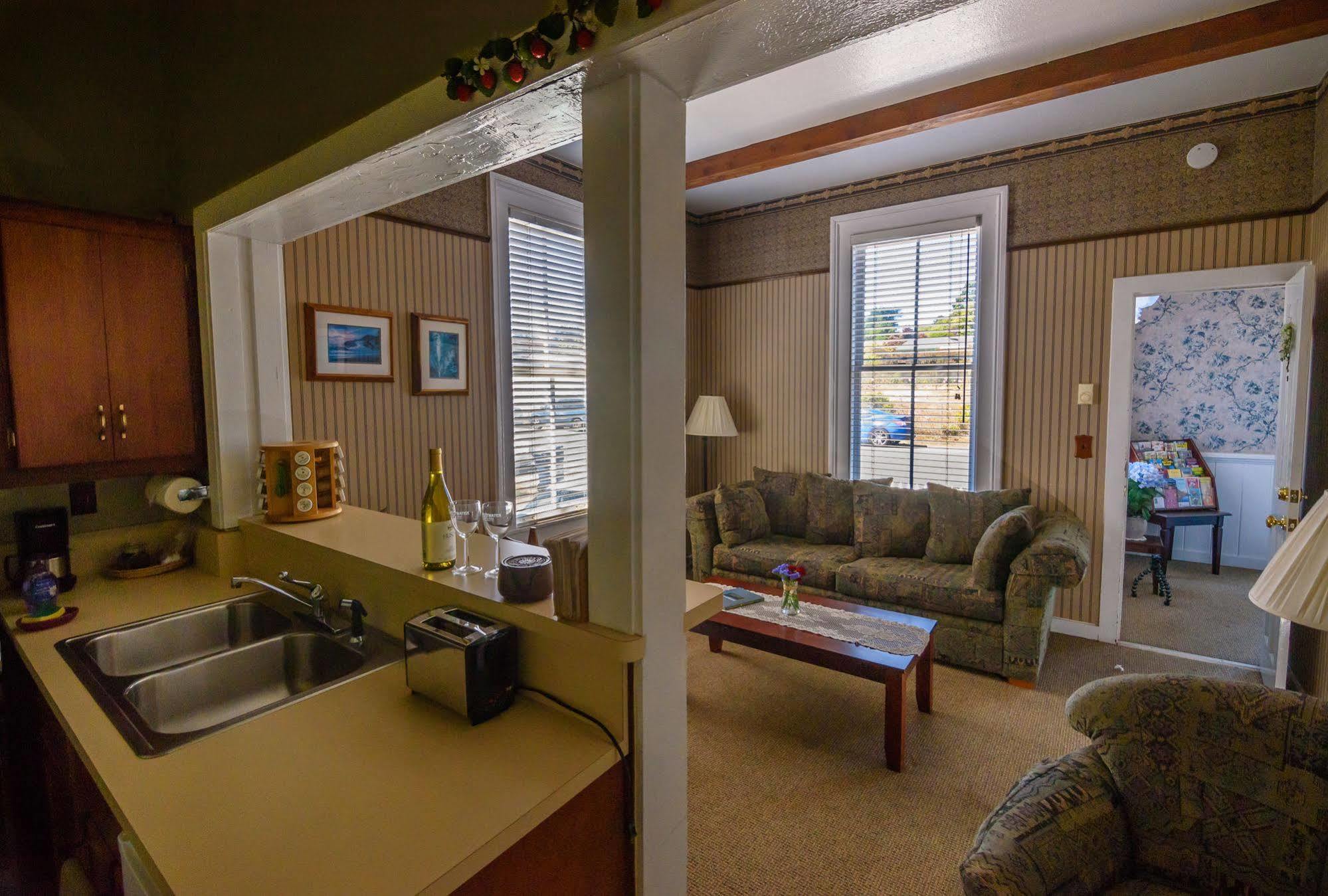 Nicholson House Inn & Spa Мендосино Екстериор снимка