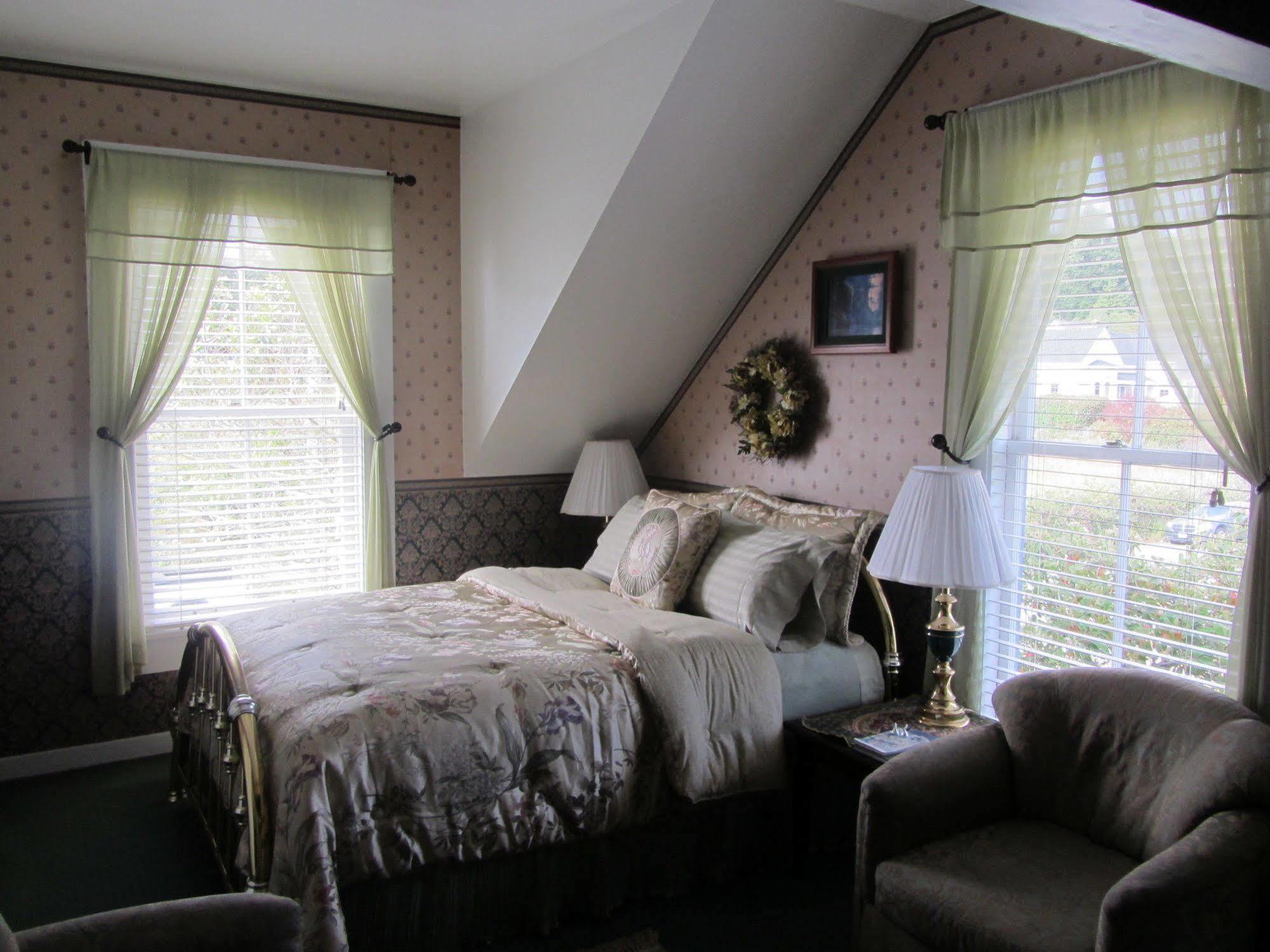 Nicholson House Inn & Spa Мендосино Екстериор снимка