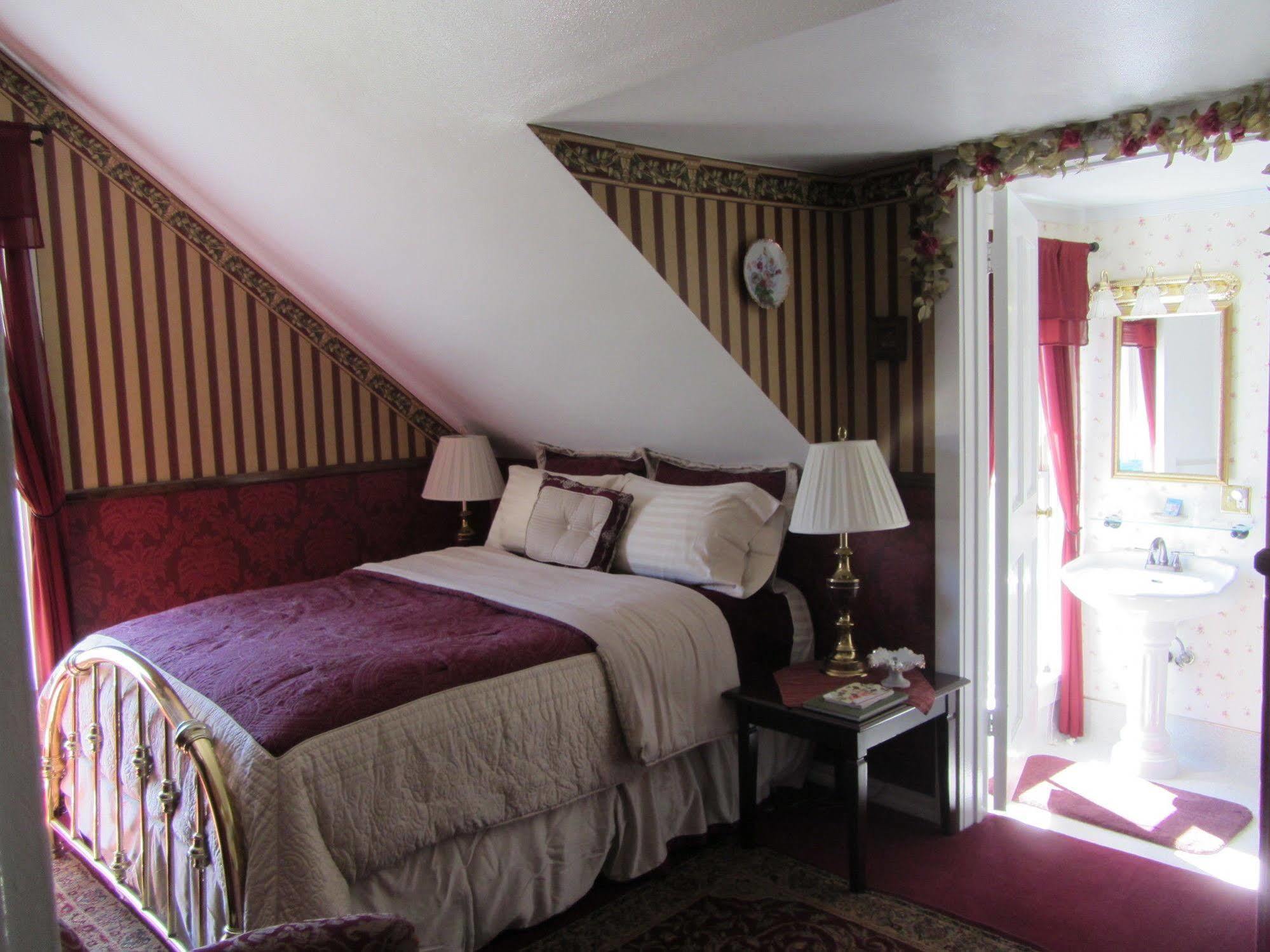 Nicholson House Inn & Spa Мендосино Екстериор снимка
