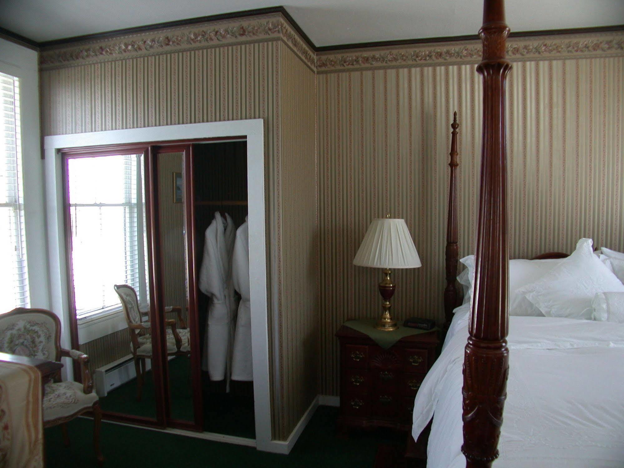 Nicholson House Inn & Spa Мендосино Екстериор снимка